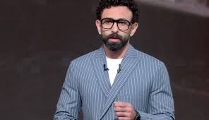 إبراهيم فايق يعلن توقف برنامج 